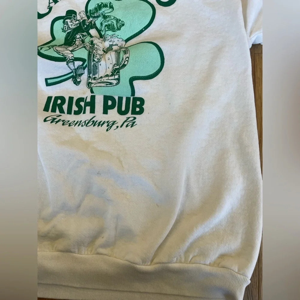 90’s vintage irish pub cut off sweatshirt - Picture 7 of 7